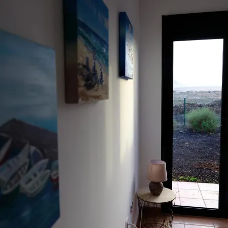 Villa Esmeralda - 3 Bedrooms & Panoramic Views Lajares